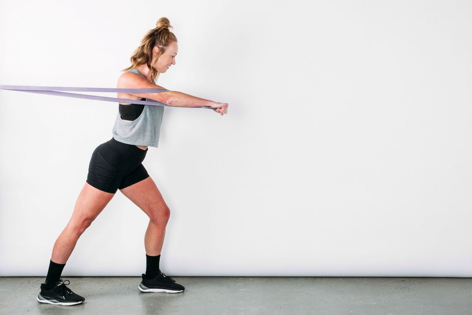 bm-lindsey-resistance-band-single-arm-press-1591118641